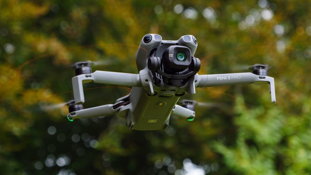 Cette ville teste la vidéosurveillance… avec drones silencieux : les habitants ne savaient même pas